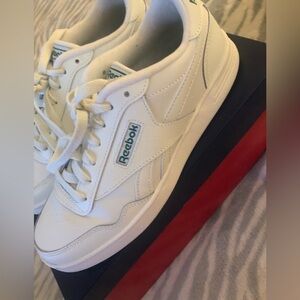 Reebok Sneakers Size 8